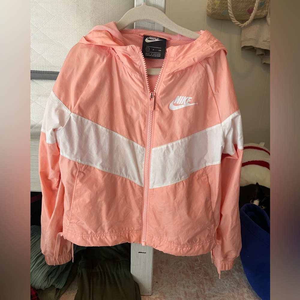 Girls Nike windbreaker